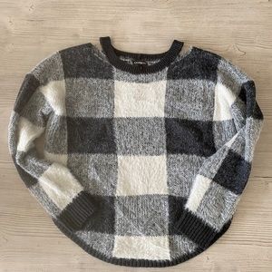 Express neck Cut-outs sweater
